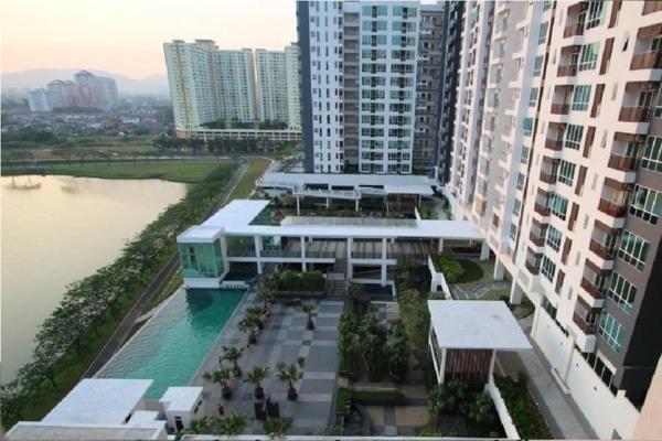 Honeymoon By A Legacy Group - Klcc Lake View Aparthotel