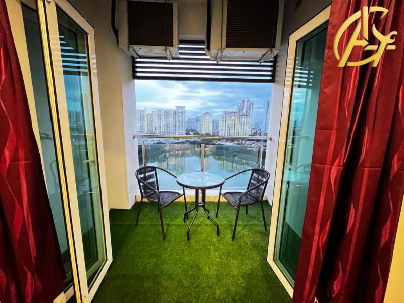 Honeymoon By A Legacy Group - Klcc Lake View Aparthotel Kuala Lumpur