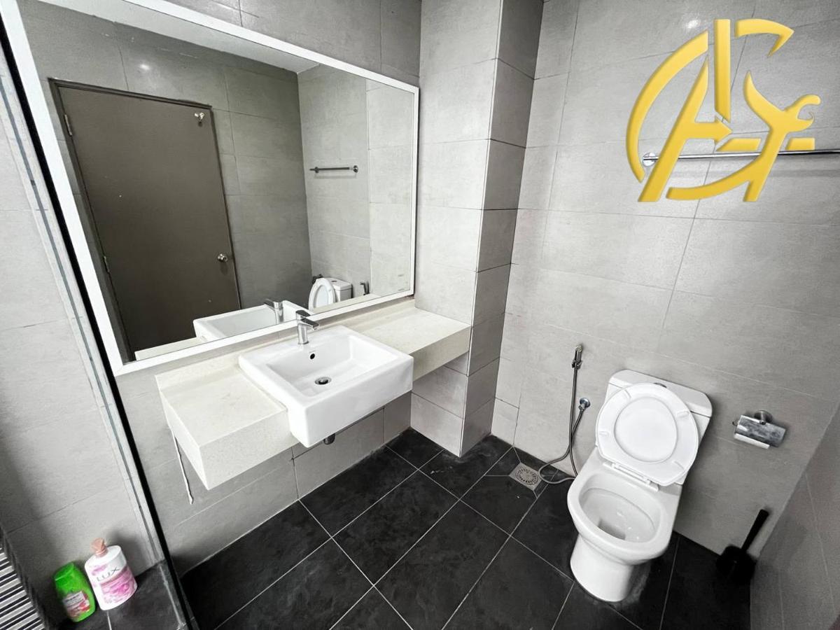 Aparthotel Honeymoon By A Legacy Group - Klcc Lake View *