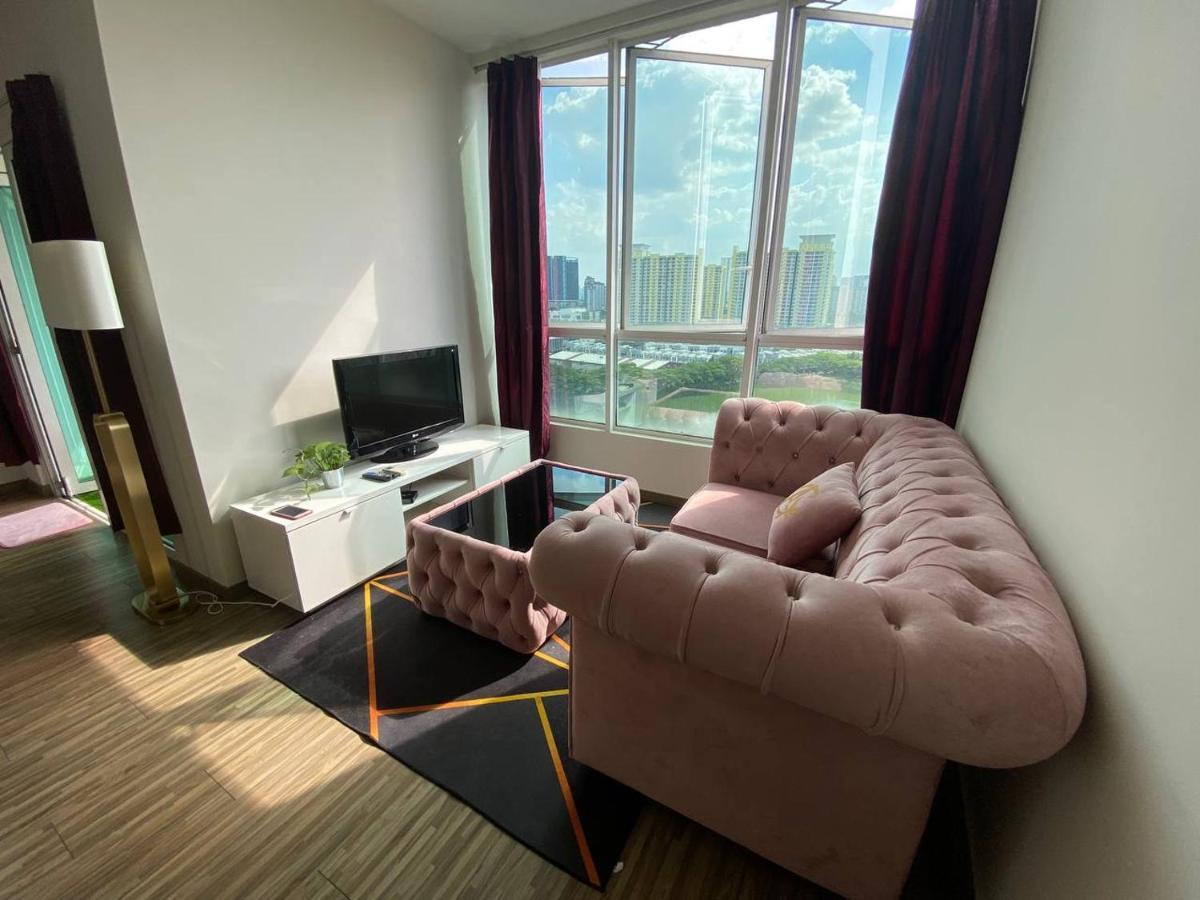 Aparthotel Honeymoon By A Legacy Group - Klcc Lake View