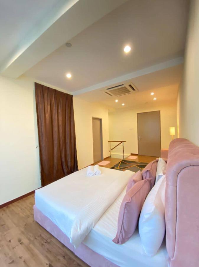 Aparthotel Honeymoon By A Legacy Group - Klcc Lake View