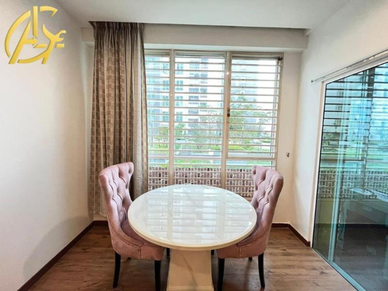 Aparthotel Honeymoon By A Legacy Group - Klcc Lake View