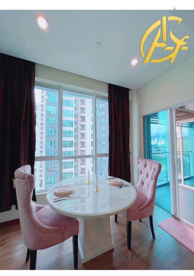 Honeymoon By A Legacy Group - Klcc Lake View Aparthotel Kuala Lumpur
