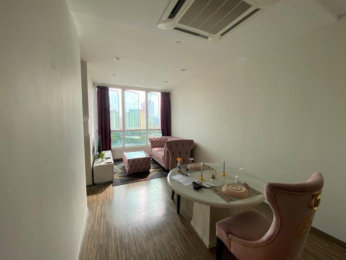 Honeymoon By A Legacy Group - Klcc Lake View * Kuala Lumpur